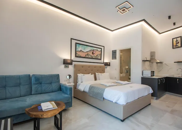 Lazar Lux Suites - Ammoudara
